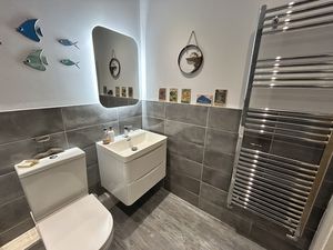 Photo 17- click for photo gallery